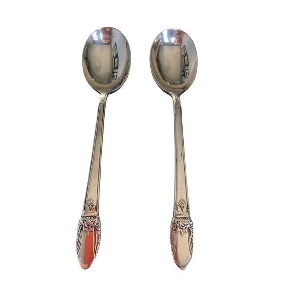 2 International Silver First Love Cream Soup Spoons 6” 1847 Rogers Silverplate - Picture 1 of 8